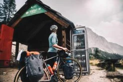 Kepler Velo Long Sleeve [Womens] -Alpkit Shop TCAKMVELO17WLS wmns kepler velo merino cycling jersey detail 2