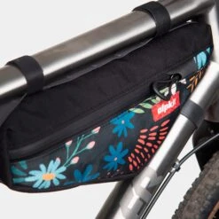 CLOSED Rock Garden Bilbie -Alpkit Shop bilbie rock3