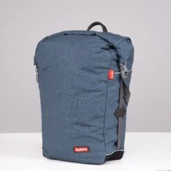 Caledonian 10L 29 Caledonian 10L -Alpkit Shop caledonian 10 detail 1