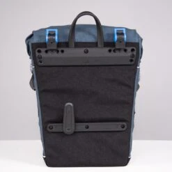 Caledonian 10L 30 Caledonian 10L -Alpkit Shop caledonian 10 detail 2