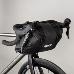 Deluge Handlebar Bag 13L -Alpkit Shop deluge handlebar bag 3L 4 f2d79120 cb94 4560 a2b1 fcd9384e6762