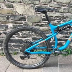 Evol / X-Large 10 Evol / X-Large -Alpkit Shop demo bike evol x large black sx eagle 35 silver side rear