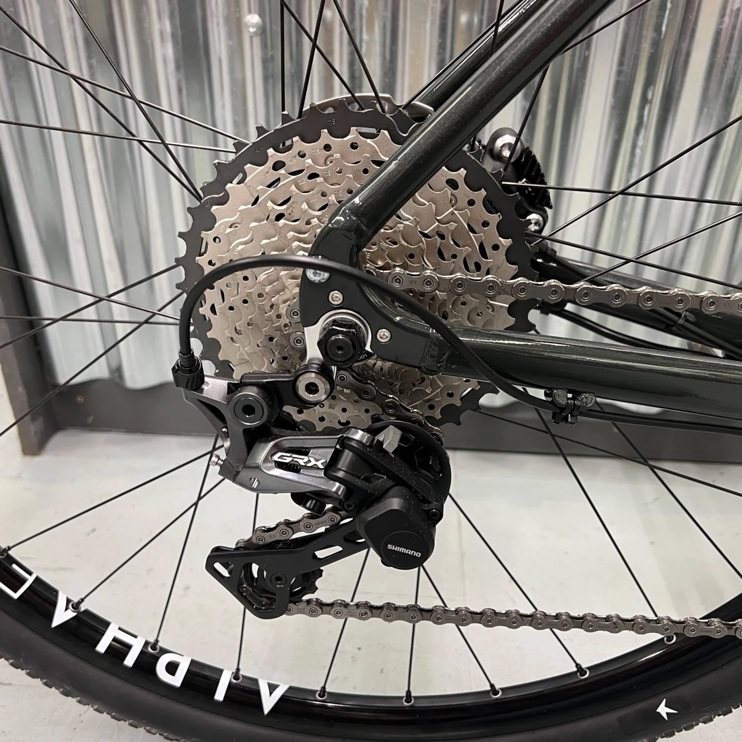 El Camino / Medium 11 El Camino / Medium - Image 9