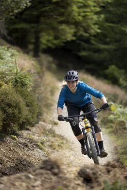 Floe Short [Womens] -Alpkit Shop womens floe jersey location 5